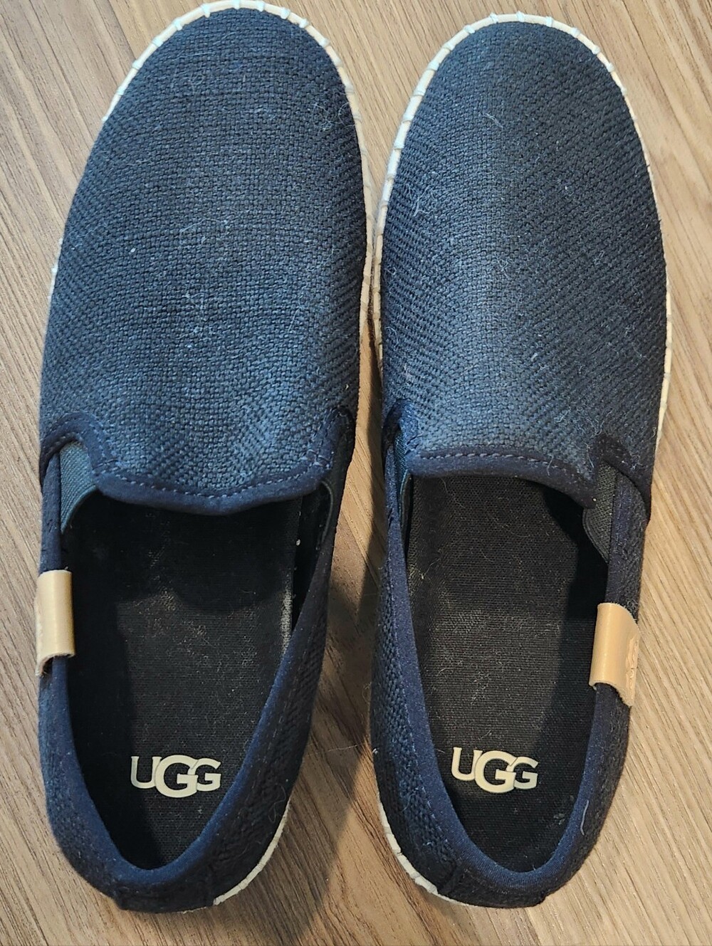 UGG Women Canvas Loafers Size 7/37